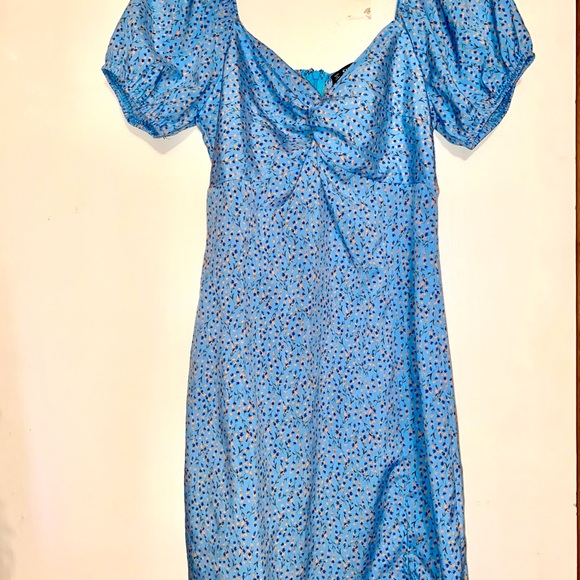 SHEIN TWIST FRONT DITSY FLORAL DRESS - Picture 1 of 4